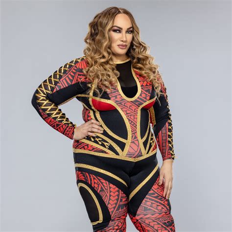 Nia .